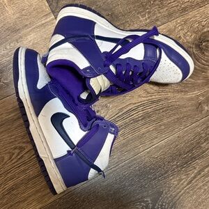 Nike High-Top Sneakers in Purple and White